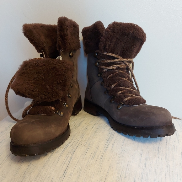Ugg shearling hiking boots - Picture 2 of 5
